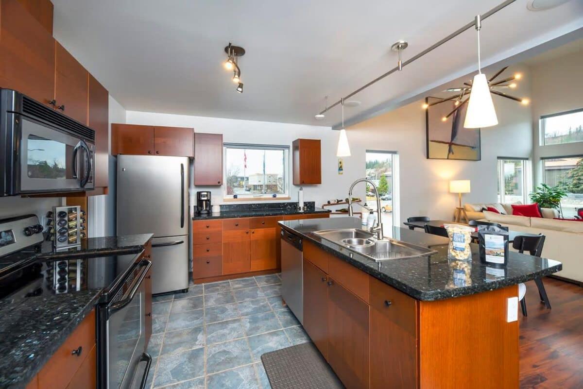 Nn - The Flame - Downtown 1-Bed 2-Bath Villa ไวท์ฮอร์ส ภายนอก รูปภาพ